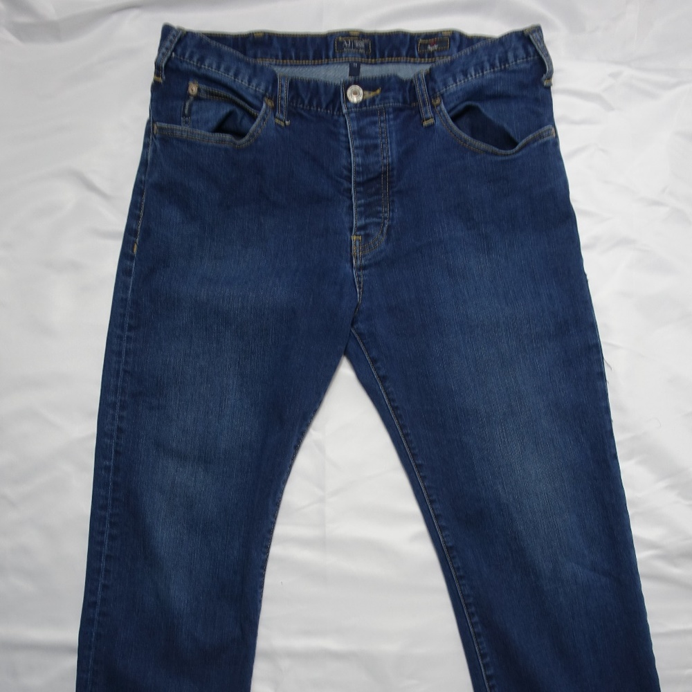 Men's Size 36 Armani Jeans, regular J21 fit